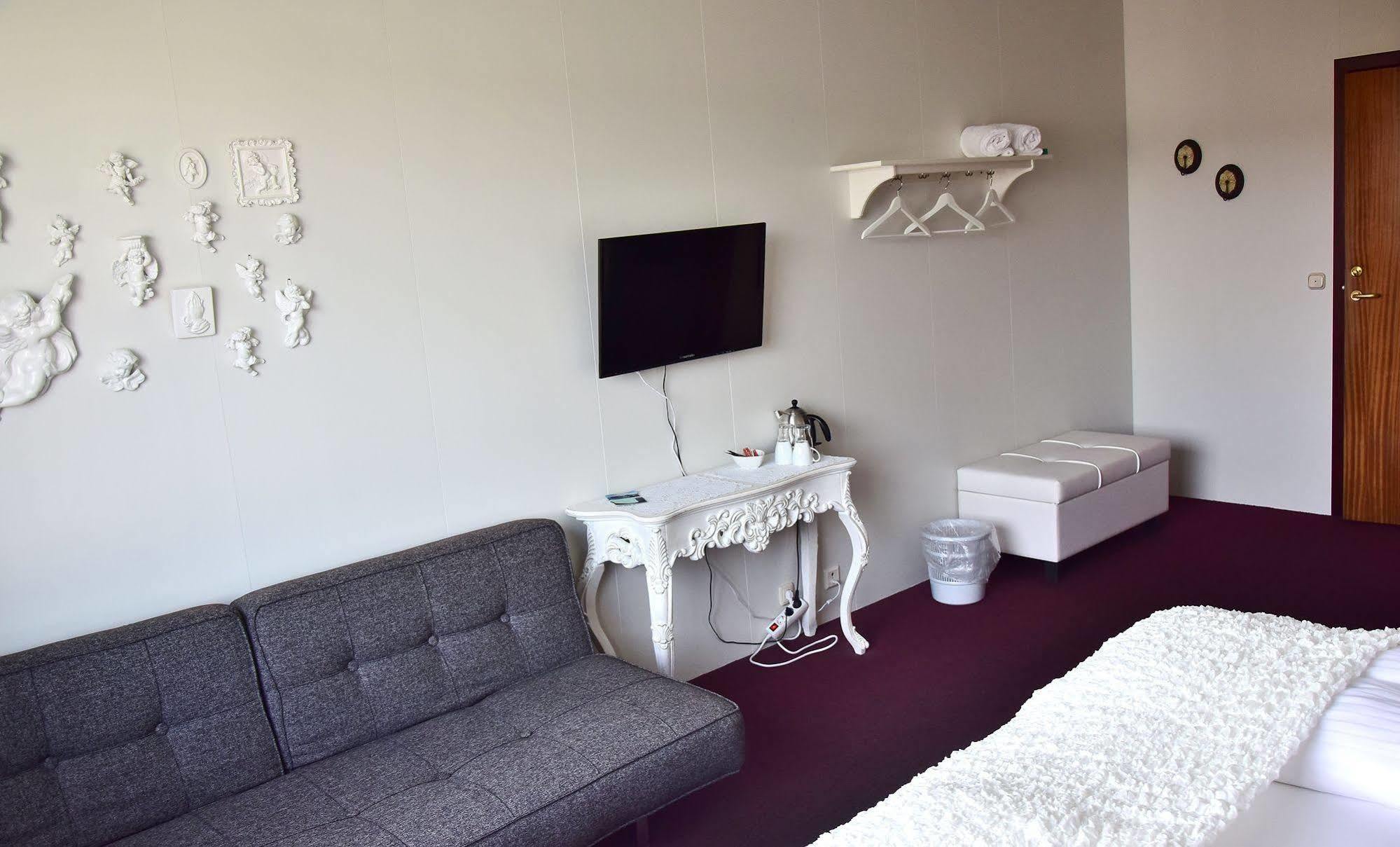 Guesthouse Hamar Vestmannaeyjar Exterior photo